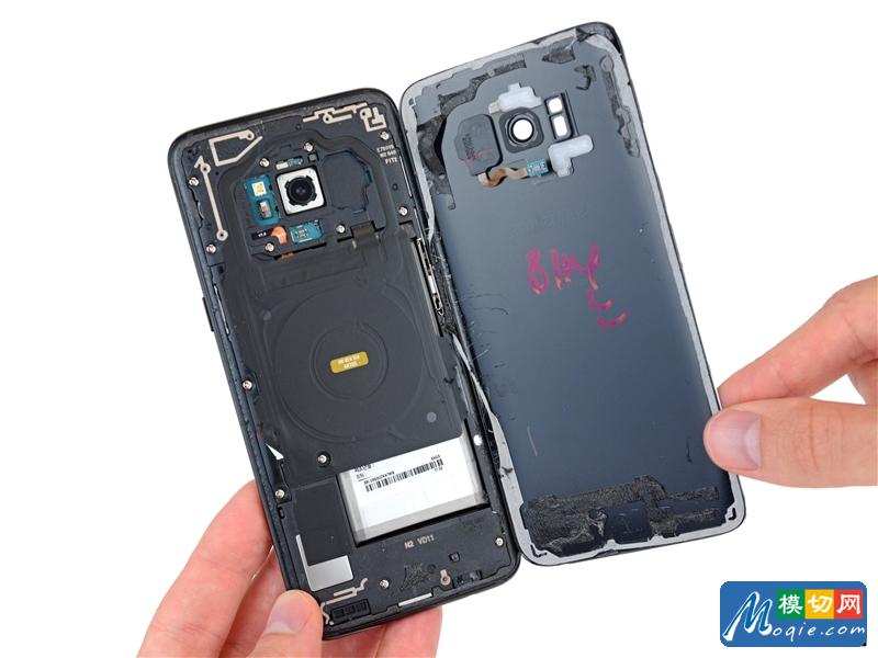 Galaxy S8全球首发拆解！屏幕碎了就悲剧